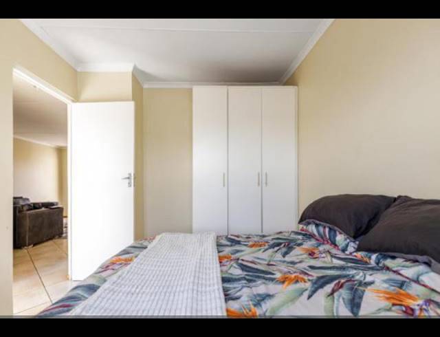 2 BEDROOM APARTMENT FOR SALE IN ALBERTON NORTH